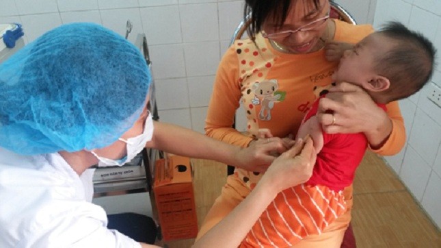 Trẻ em ở 100% xã, phường được tiêm vắc xin viêm não Nhật Bản