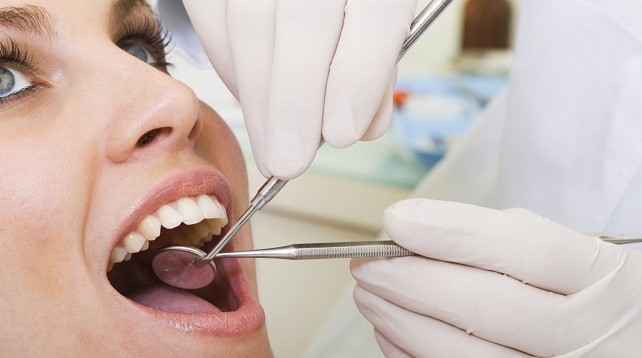 EAER: Kỹ thuật mới chữa sâu răng tự lành