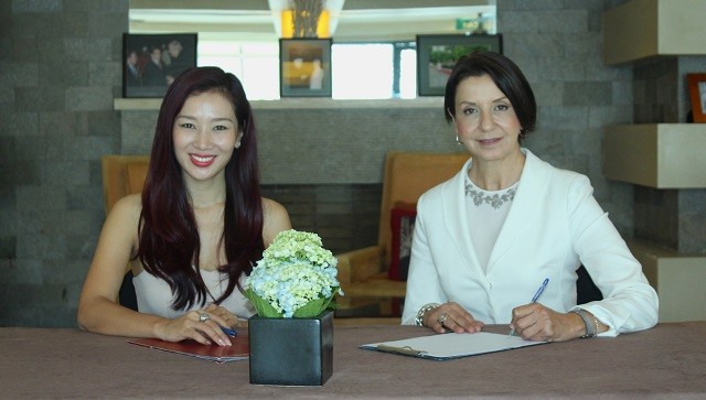 Hoa khôi thể thao Thu Hương ký kết hợp tác chiến lược với chuyên gia hàng đầu thương hiệu Christina