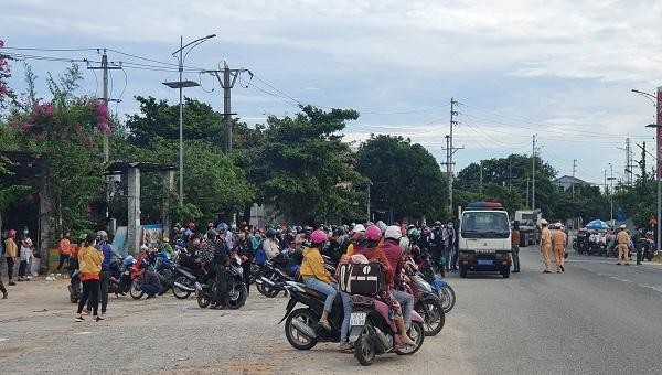Trung bình mỗi ngày có hàng trăm người và phương tiện, chủ yếu đi bằng xe máy cả ngày lẫn đêm về từ các tỉnh như Bình Dương, Đồng Nai, Bình Phước, TP. Hồ Chí Minh… qua các Chốt kiểm soát.