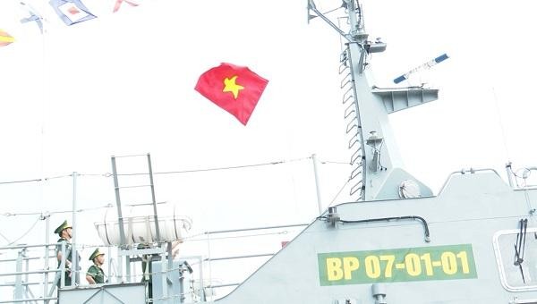 Lễ Thượng cờ tàu tuần tra cao tốc BP 07-01-01 thế hệ mới.
