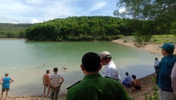 Hồ Eo Hụ, nơi xảy ra vụ học sinh lớp 7 đuối nước thương tâm.