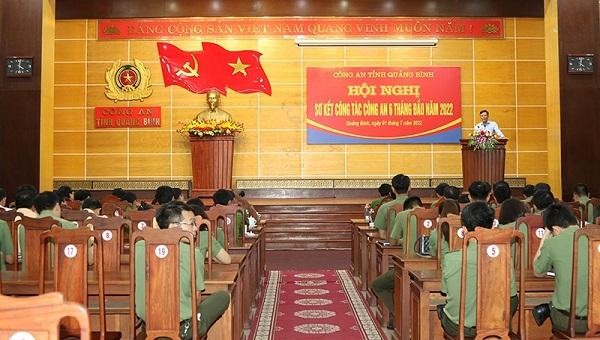 Ông Trần Thắng - Chủ tịch UBND tỉnh phát biểu chỉ đạo tại hội nghị.