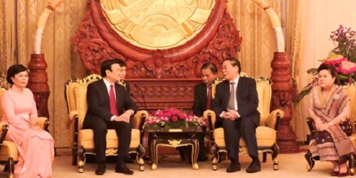 Chủ tịch nước Trương Tấn Sang và Phu nhân cùng Đoàn cấp cao đã tới Viêng-chăn bắt đầu chuyến thăm và làm việc tại CHDCND Lào