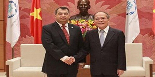 Chủ tịch Quốc hội Nguyễn Sinh Hùng tiếp ngài Saber Chowdhury- Chủ tịch Liên minh Nghị viện thế giới.