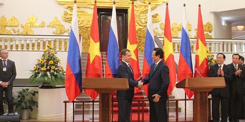 Thủ tướng Nguyễn Tấn Dũng và Thủ tướng D.A. Medvedev.