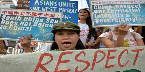 Người Philippines phản đối các hoạt động của Trung Quốc tại biển Đông. Ảnh: AFP 