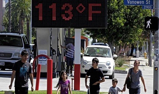 Nhiệt độ ghi nhận tại Công viên Canoga ở Los Angeles ngày 15/8/2015. Ảnh: AP