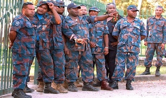 Cảnh sát Papua New Guinea. Ảnh: theaustralian.com.au