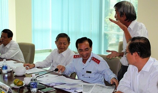 Phó Tổng Thanh tra Chính phủ chủ trì cuộc đối thoại với công dân.