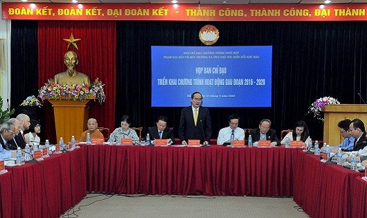 Chủ tịch Ủy ban Trung ương MTTQ Việt Nam Nguyễn Thiện Nhân phát biểu chỉ đạo triển khai Chương trình hoạt động giai đoạn 2016 - 2020 của Ban Chỉ đạo tham gia bảo vệ môi trường và ứng phó biến đổi khí hậu.