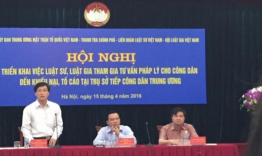 Thứ trưởng Bộ Tư pháp Nguyễn Khánh Ngọc đề nghị luật sư tìm hiểu vụ việc trước khi đến tư vấn.