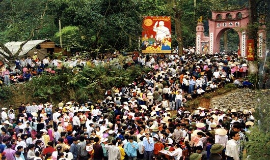 Hàng triệu người hành hương về Lễ Giỗ Tổ Hùng Vương.
