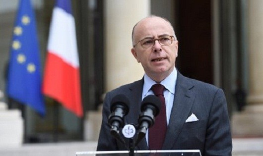 Bộ trưởng Nội vụ Pháp Bernard Cazeneuve.