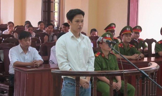 Nguyễn Quang Tạo tại phiên tòa sơ thẩm.