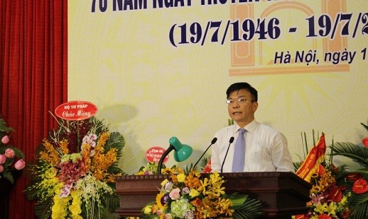 Bộ trưởng Lê Thành Long phát biểu tại buổi lễ.