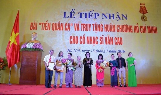 Tiếp nhận 'Tiến quân ca' và truy tặng Huân chương Hồ Chí Minh cho cố nhạc sĩ Văn Cao