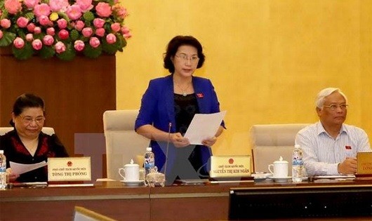 Chủ tịch Quốc hội Nguyễn Thị Kim Ngân phát biểu khai mạc phiên họp thứ 50, Ủy ban Thường vụ 
Quốc hội.
