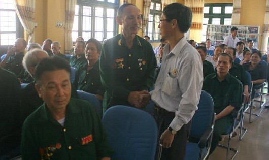 Bộ Tư pháp tri ân, tặng quà thương binh tại Trung tâm điều dưỡng Kim Bảng
