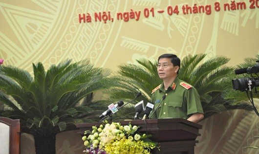 Giám đốc Cảnh sát PCCC TP Hà Nội giải trình chất vấn của các ĐB.