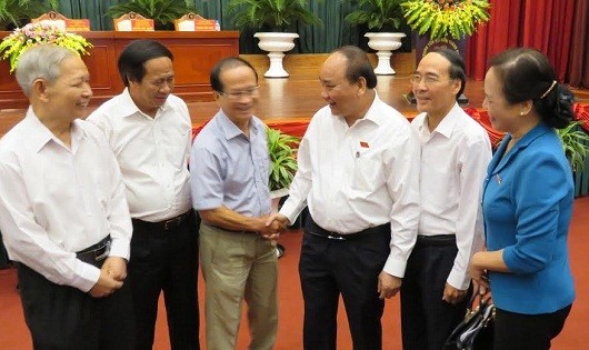 Thủ tướng Nguyễn Xuân Phúc tiếp xúc cử tri tại Hải Phòng.
