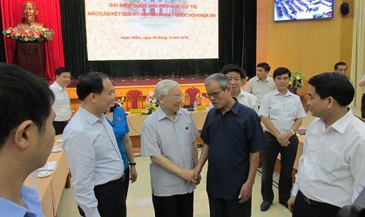 Tổng Bí thư Nguyễn Phú Trọng tiếp xúc cử tri Hà Nội.