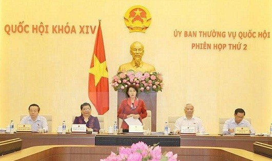 Chủ tịch Quốc hội Nguyễn Thị Kim Ngân điều hành phiên họp.