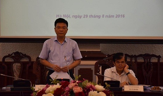 Bộ trưởng Lê Thành Long phát biểu tại buổi làm việc.