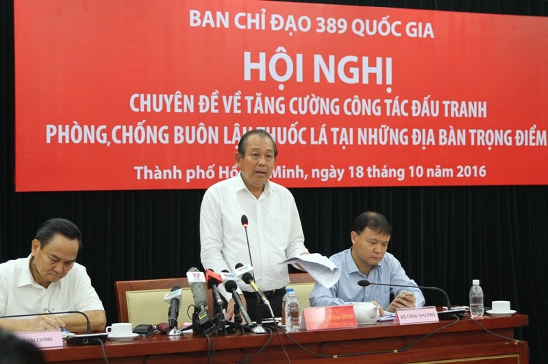 Phó Thủ tướng Thường trực Chính phủ Trương Hòa Bình phát biểu chỉ đạo tại hội nghị chuyên đề về tăng cường công tác đấu tranh phòng, chống buôn lậu thuốc lá