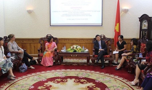 Bộ trưởng Lê Thành Long tiếp bà Pratibha Mehta, Điều phối viên thường trú của Liên Hợp quốc tại Việt Nam.
