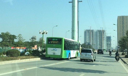 Lối khó cho xe buýt nhanh Hà Nội