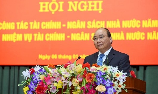 Thủ tướng Nguyễn Xuân Phúc: Dư địa cải cách thủ tục thuế, hải quan vẫn còn nhiều