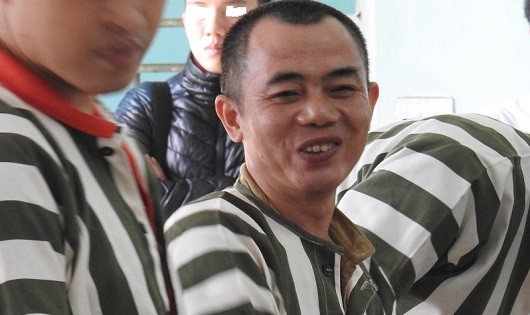 Bắc Ninh: Phạm nhân hồ hởi gói bánh chưng vui Tết Đinh Dậu