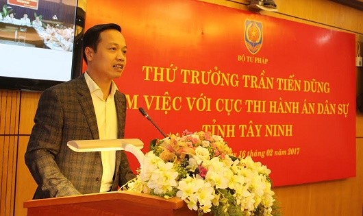 Thứ trưởng Trần Tiến Dũng chủ trì buổi làm việc trực tuyến với Cục Thi hành án dân sự Tây Ninh.