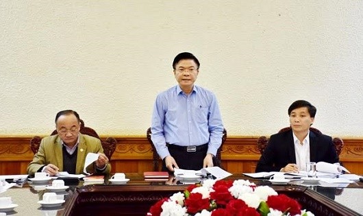 Bộ trưởng Tư pháp Lê Thành Long chủ trì buổi làm việc.