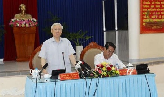 Tổng Bí thư Nguyễn Phú Trọng phát biểu tại buổi làm việc với Ban Thường vụ Tỉnh uỷ và cán bộ chủ chốt tỉnh Cà Mau.