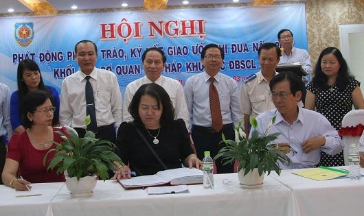Ký kết giao ước thi đua Khối cơ quan tư pháp các tỉnh, thành khu vực Đồng bằng sông Cửu Long năm 2017.