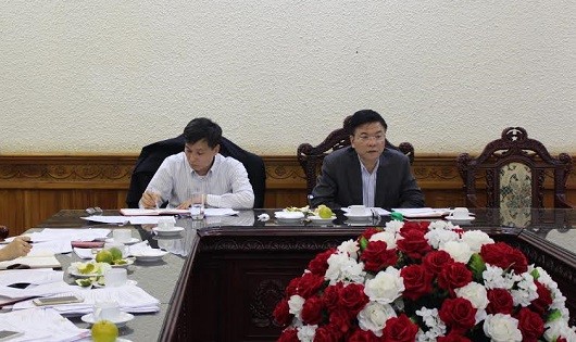 Bộ trưởng Lê Thành Long kết luận cuộc họp nghe báo cáo chỉnh lý.