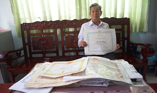 Ông Nguyễn Văn Chính, bị cáo trong vụ án “tham ô tài sản xã hội chủ nghĩa” năm 1978, kêu oan.
