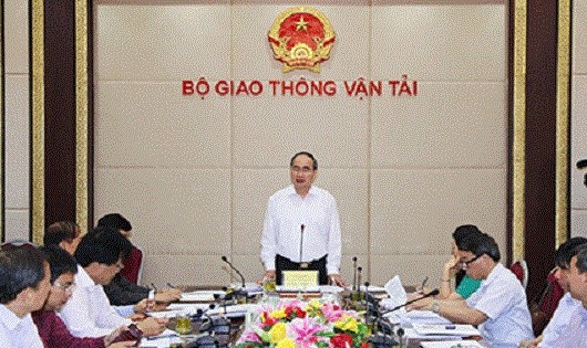 Chủ tịch Nguyễn Thiện Nhân phát biểu tại buổi giám sát.