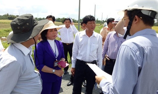 Đoàn kiểm tra khảo sát kiểm tra tại tuyến tránh qua trung tâm quận Thốt Nốt.