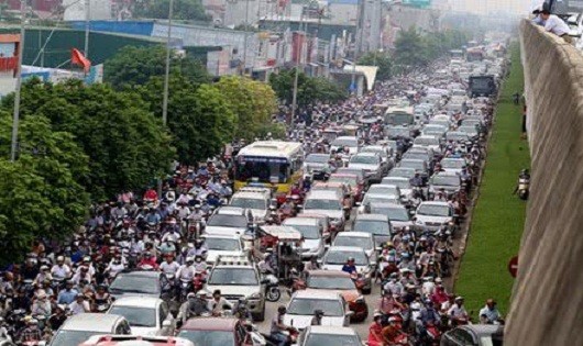 Các thành phố lớn đang chịu áp lực vì quá tải giao thông.