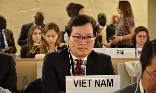 Đại sứ Dương Chí Dũng dẫn đầu đoàn đại biểu Việt Nam tham dự kỳ họp Hội đồng Nhân quyền Liên hợp quốc