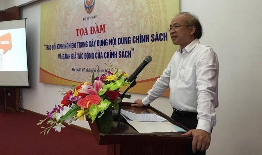 Thứ trưởng Phan Chí Hiếu kết luận tọa đàm.