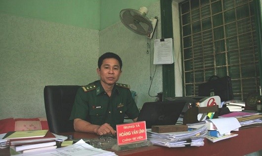Trung tá Hoàng Văn Lĩnh chia sẻ những khó khăn và kết quả thực hiện đề án Tuyên truyền phổ biến giáo dục pháp luật.