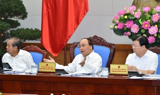 Thủ tướng Nguyễn Xuân Phúc chủ trì phiên họp Chính phủ thường kỳ tháng 6/2017.
