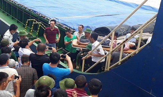 Còn 5 thuyền viên tàu mất tích trong vụ chìm tàu ở Nghệ An