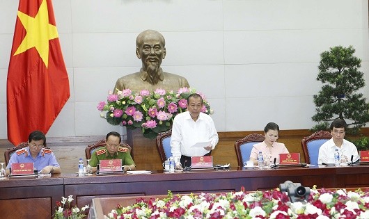 Phó Thủ tướng Thường trực Trương Hòa Bình chủ trì cuộc họp.