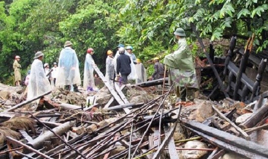 Hiện trường vụ sạt lở đất xảy ra ngày 10/8/2017 tại bản Phình Hồ, xã Dế Xu Phình. 