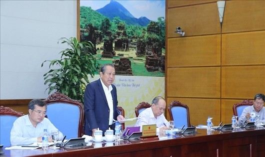 Phó Thủ tướng Trương Hoà Bình chủ trì cuộc họp. Ảnh: VGP/Lê Sơn